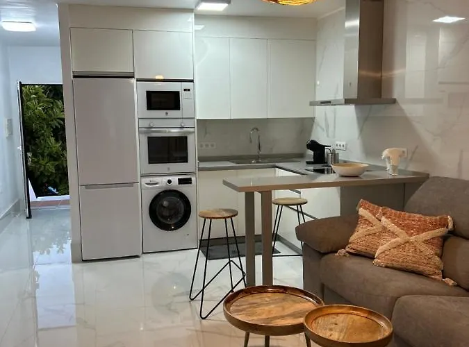 Moderno Cerca Al Mar *