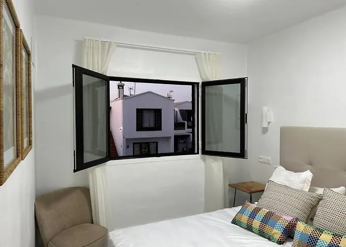 Moderno Cerca Al Mar